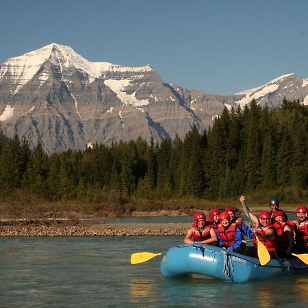 Mount Robson Lodge Екстериор снимка