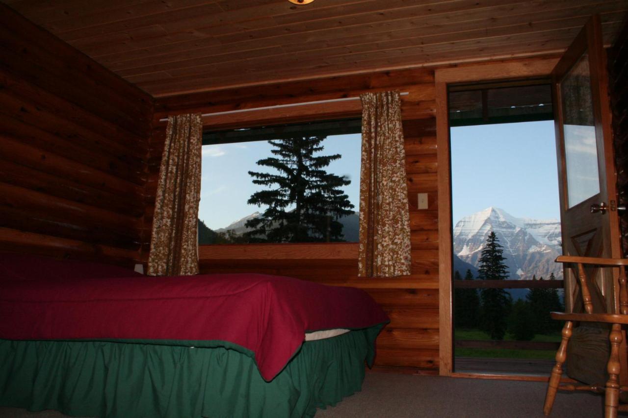 Mount Robson Lodge Екстериор снимка