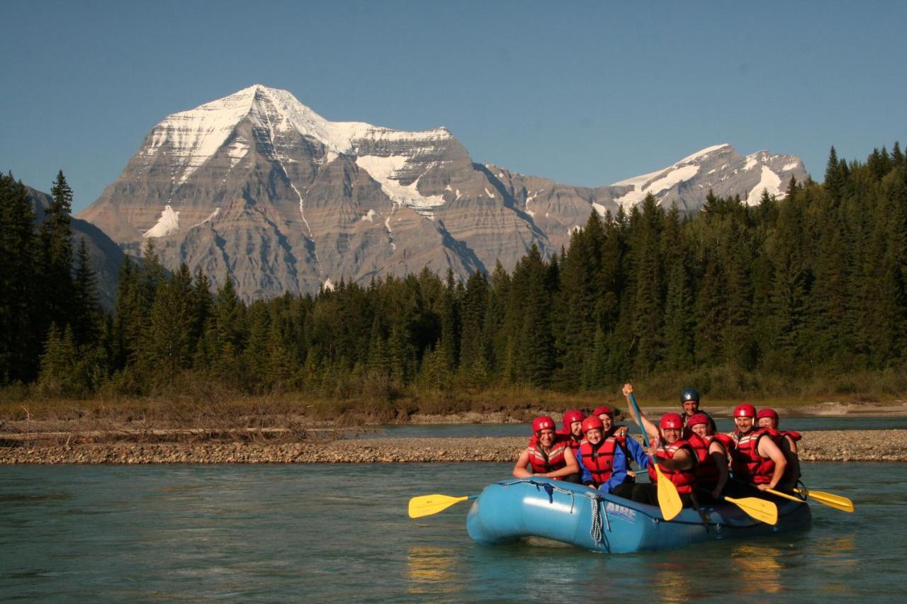 Mount Robson Lodge Екстериор снимка